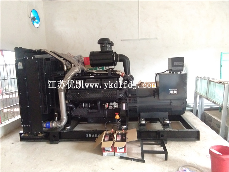 2021年5月17日，600KW上柴發(fā)電機組交付廣西欽州某養(yǎng)豬場使用