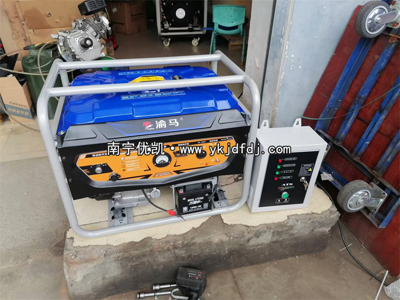 2022年7月12日，8KW汽油發(fā)電機(jī)組帶ATS柜發(fā)貨河池金城江